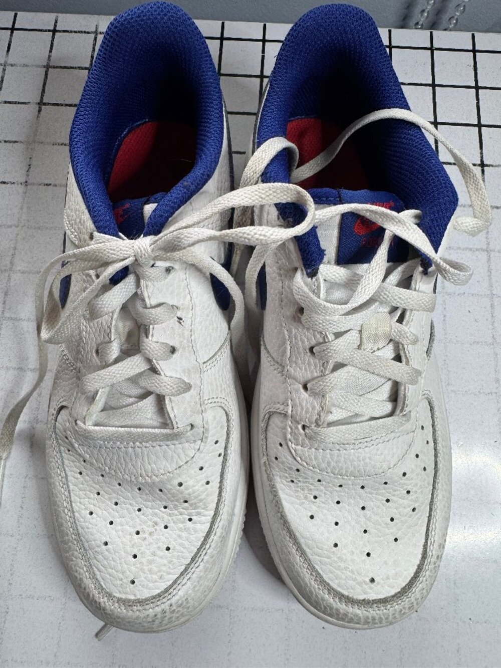 Nike kids shoes size 3